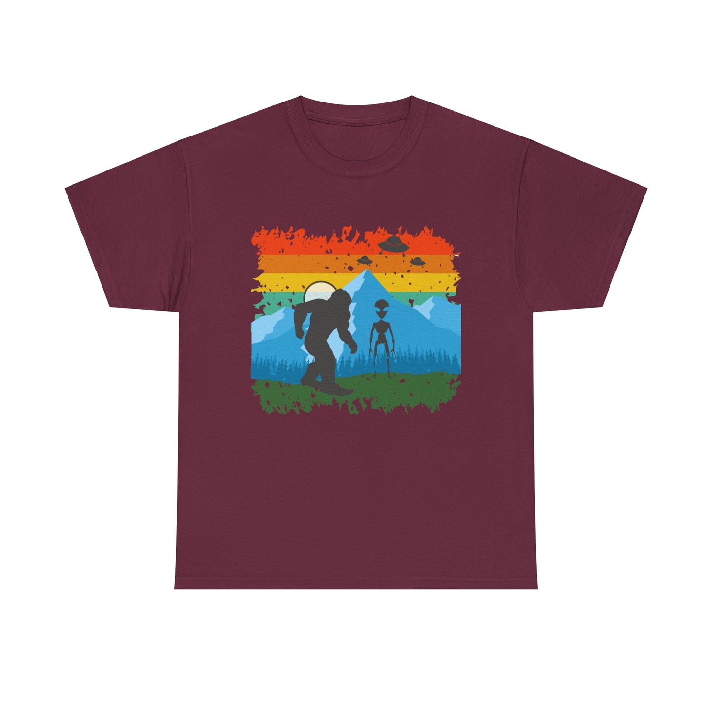 Friends in Hiding - Bigfoot and Aliens | Unisex Heavy Cotton Tee