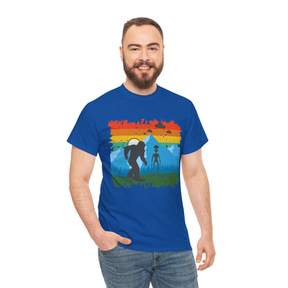 Friends in Hiding - Bigfoot and Aliens | Unisex Heavy Cotton Tee