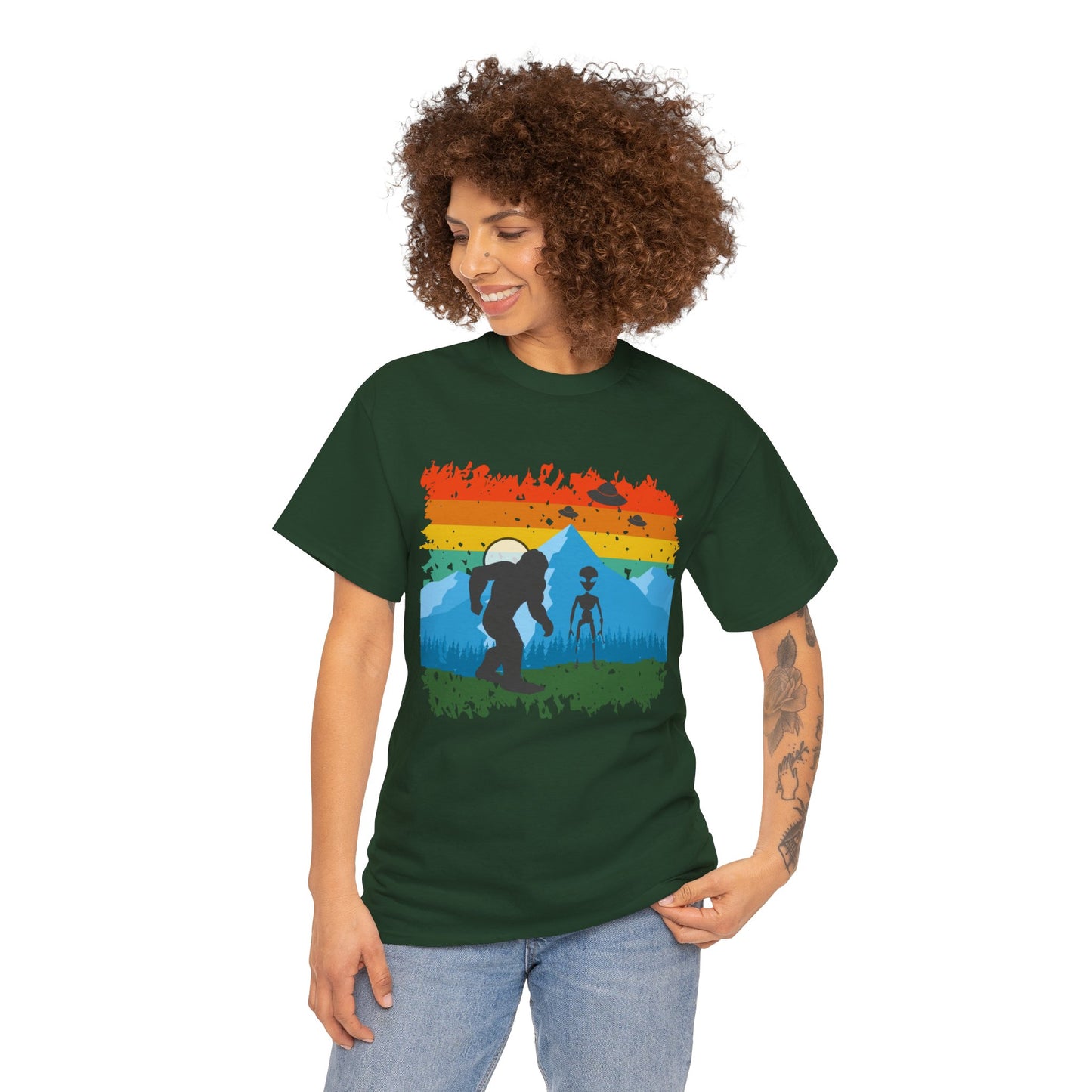 Friends in Hiding - Bigfoot and Aliens | Unisex Heavy Cotton Tee