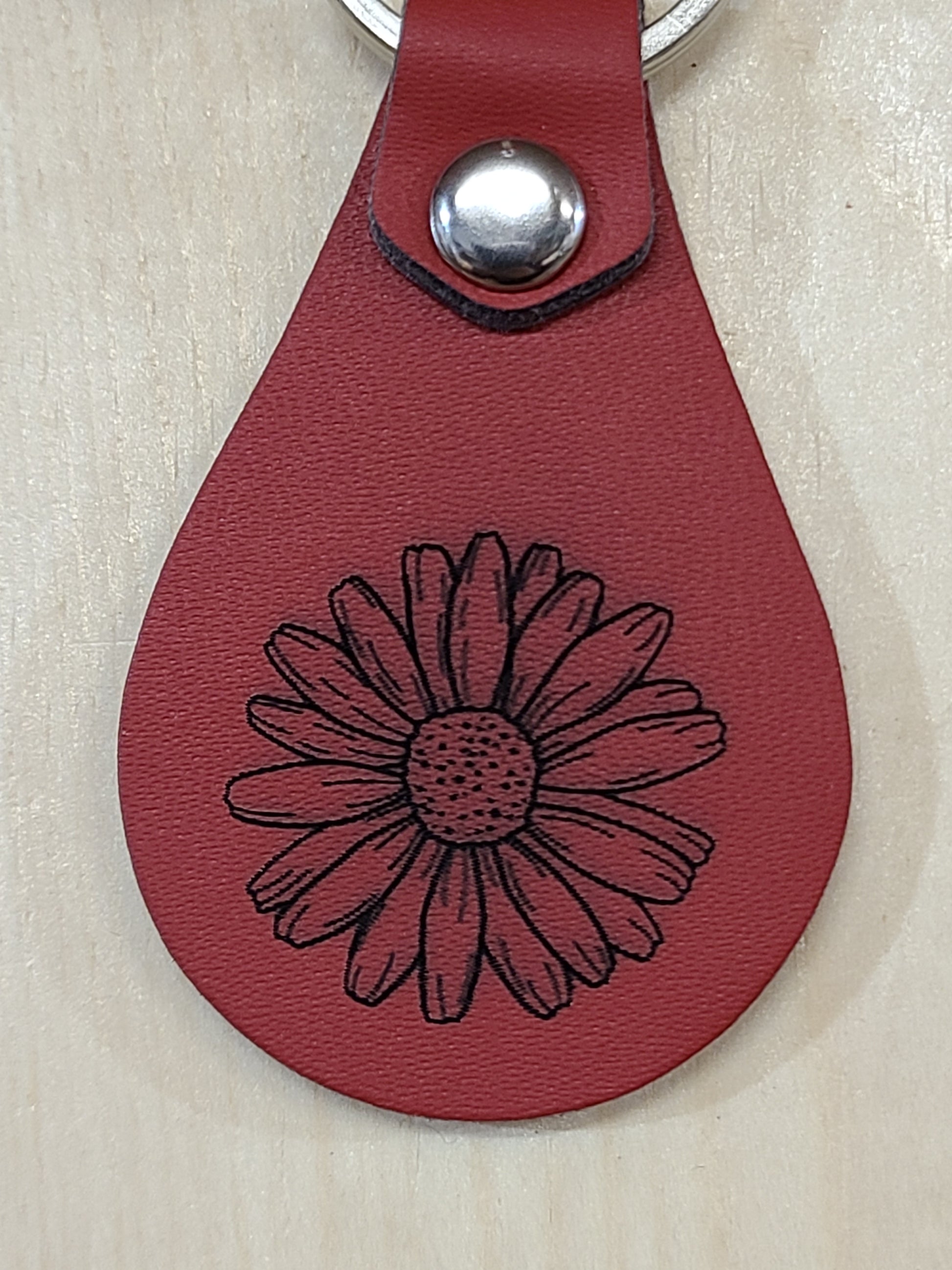 Daisy Flower Keychain - Leather - Bigfoot Bigheart Studio