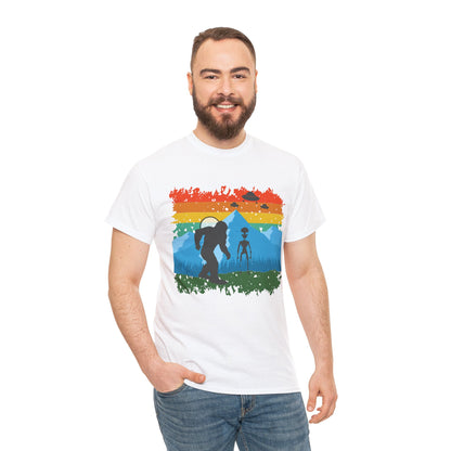 Friends in Hiding - Bigfoot and Aliens | Unisex Heavy Cotton Tee