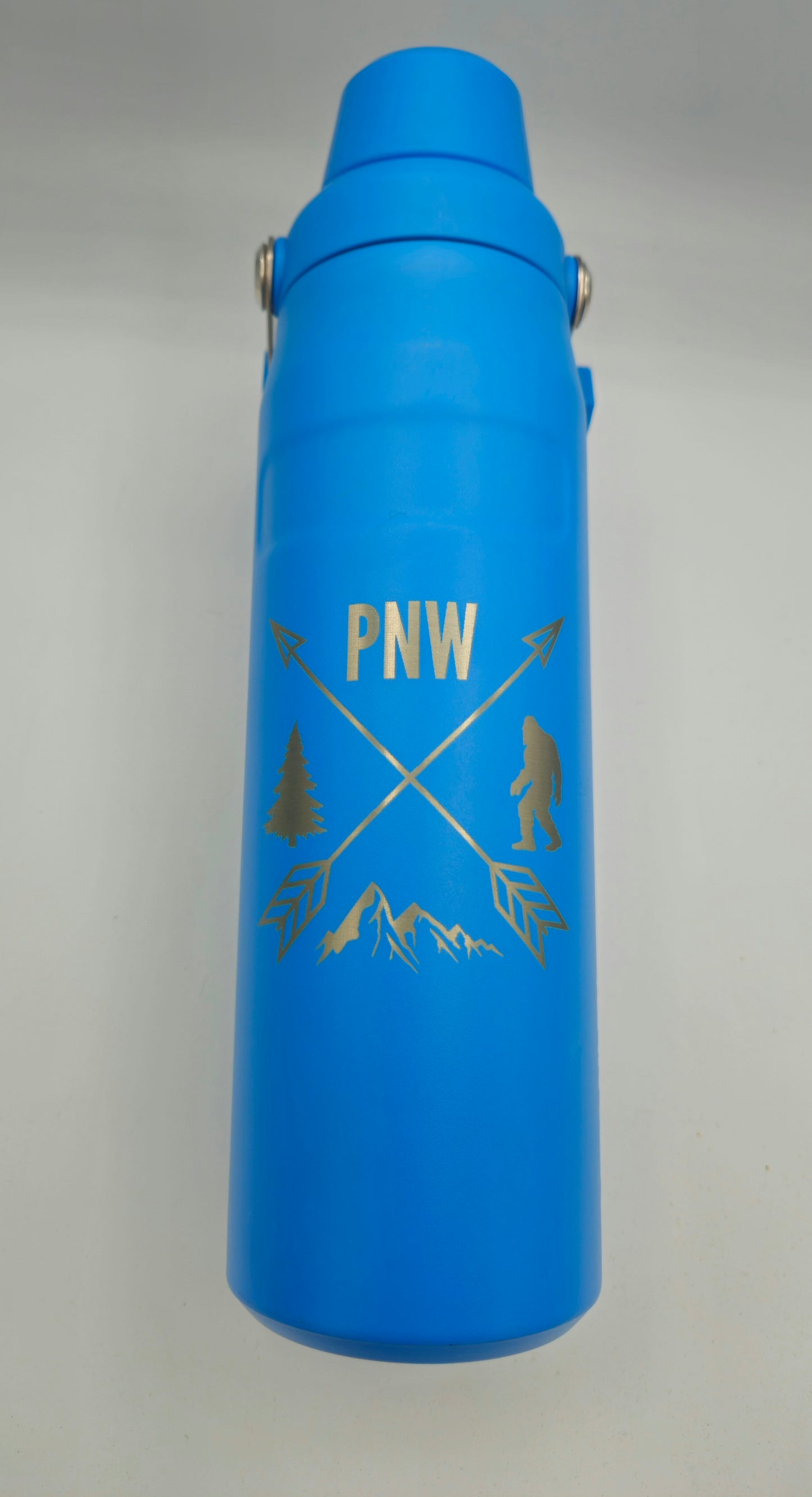 Stanley Water Bottle - 24 oz - PNW Crossed Arrows