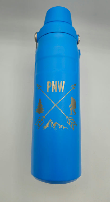 Stanley Water Bottle - 24 oz - PNW Crossed Arrows